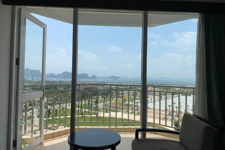 Superior Twin Bay view